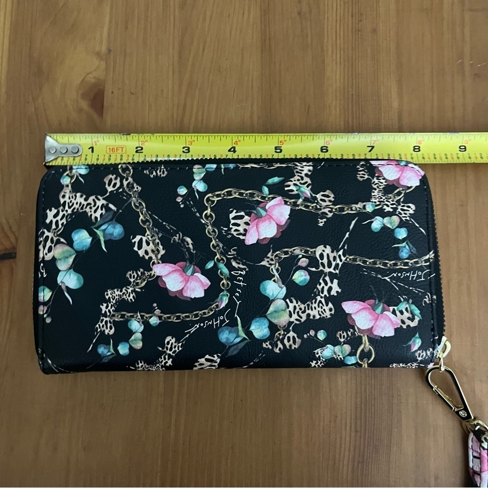 Betsey Johnson Black Floral Gold Chain Women's Trifold Wristlet Wallet - Picture 4 of 6